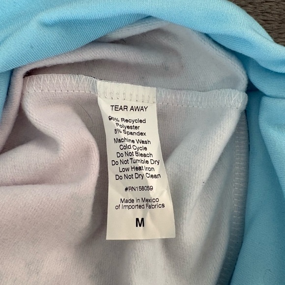 Barbie Fair Isle Holiday Sweatshirt Pink Blue Size M - Picture 7 of 7